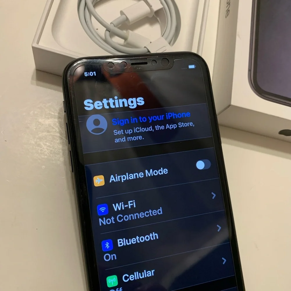 Apple iPhone XR 64 GB in Black